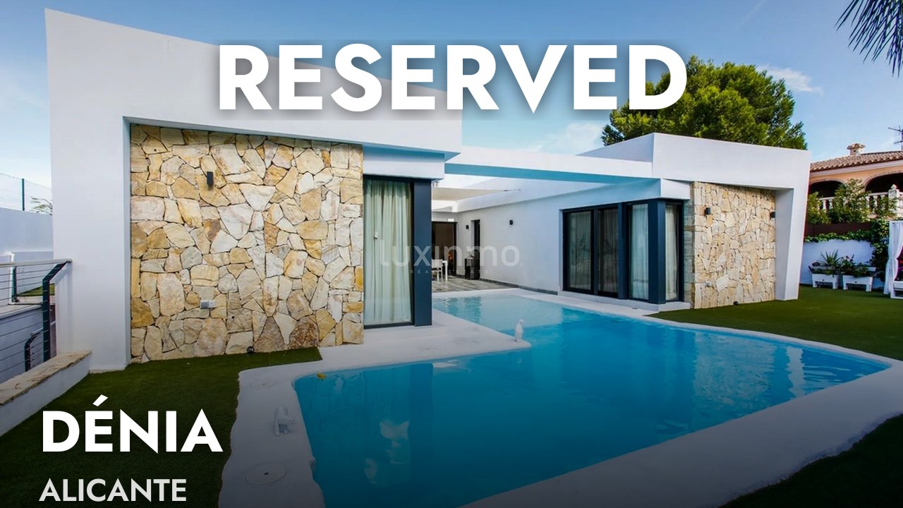 Video tour of a luxury villa near Denia town center - Luxinmo Real Estate