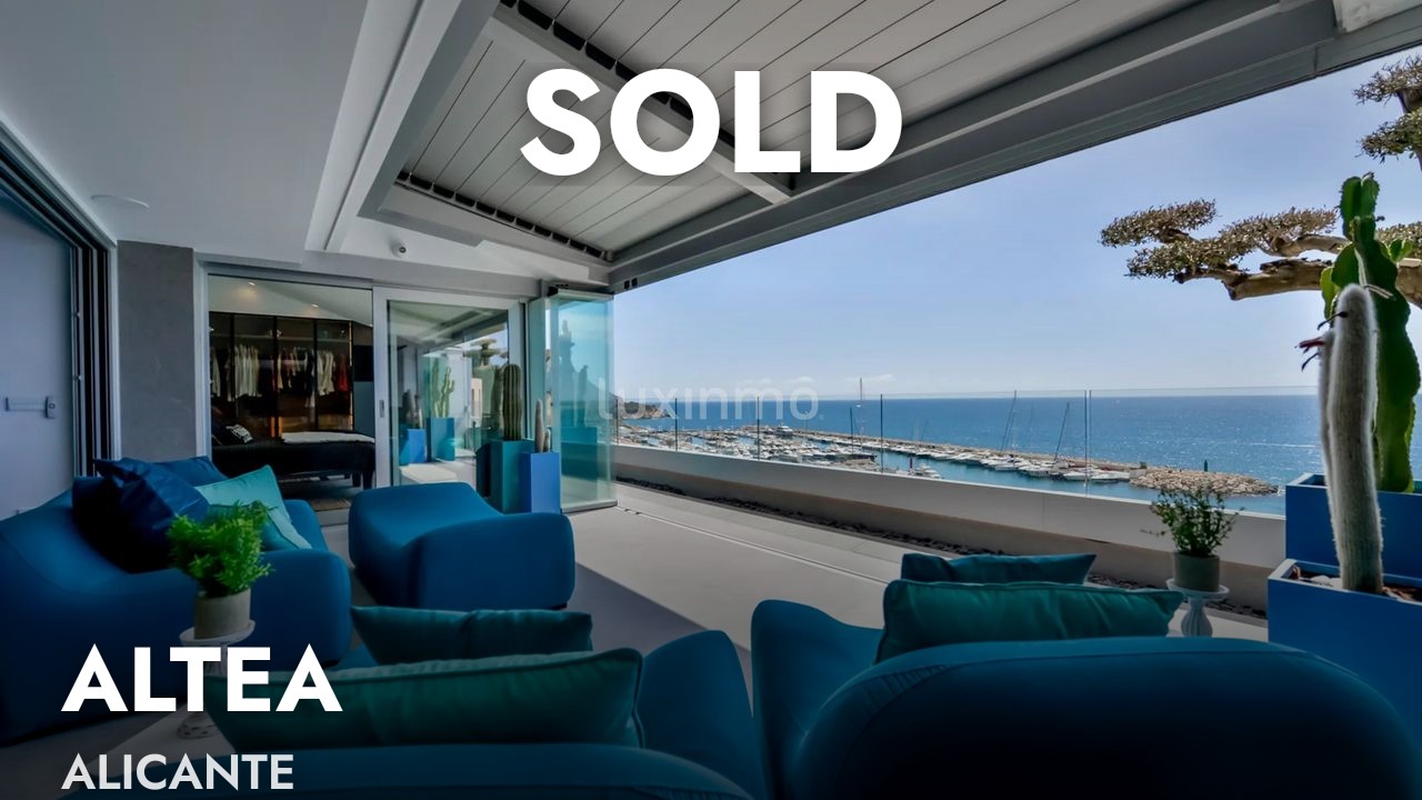 Luxurious modern penthouse next to Marina Greenwich, Altea - Luxinmo