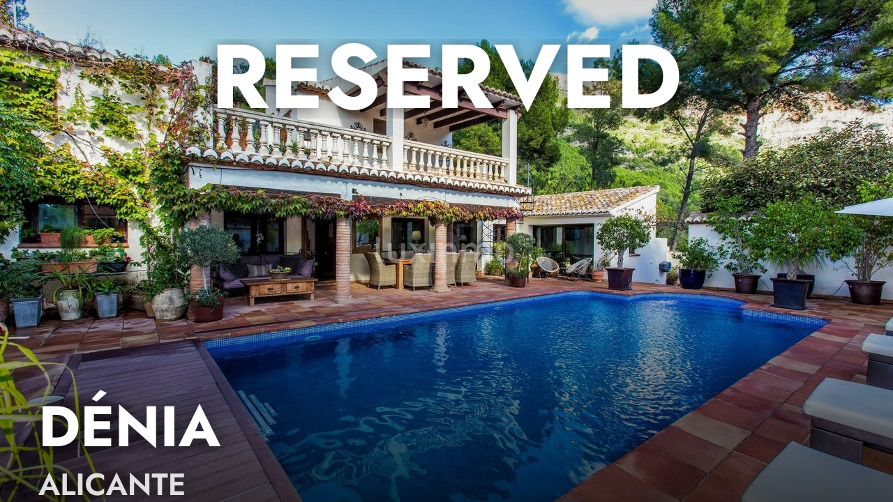 LARGE Mediterranean SUNNY VILLA near Denia - Luxinmo Real Estate