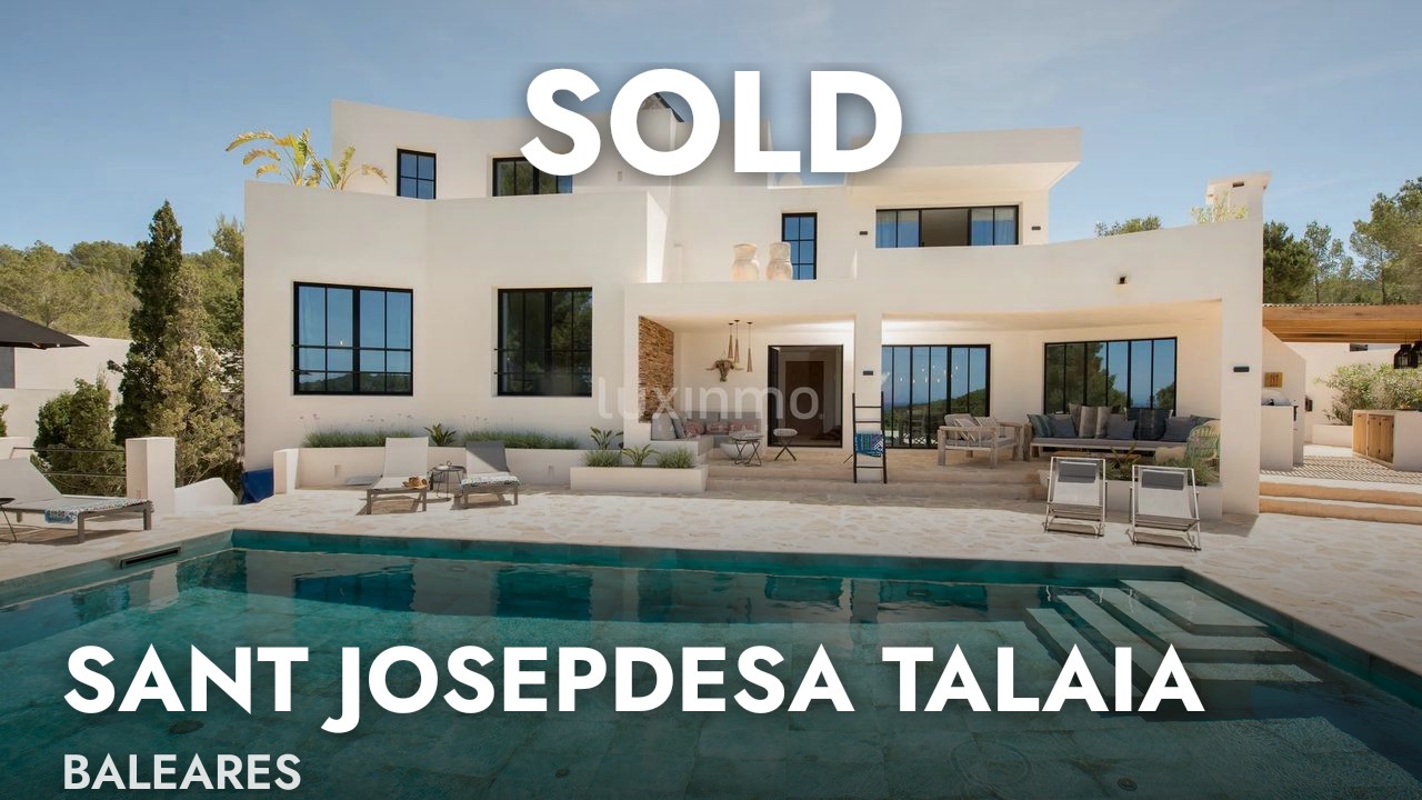 TURNKEY VILLA near CALA TARIDA with Tourist License - Luxinmo